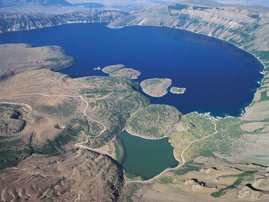 Nemrut Gölü